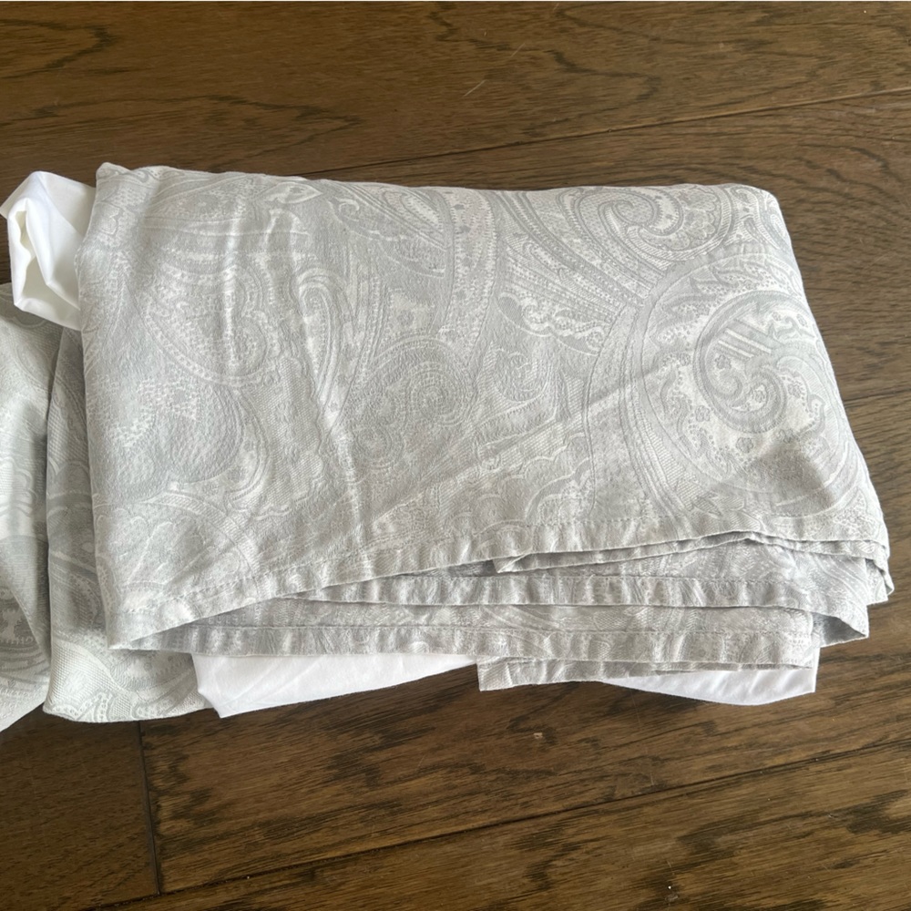 Lauren Suite by Ralph Lauren Pale Blue Paisley Bedskirt